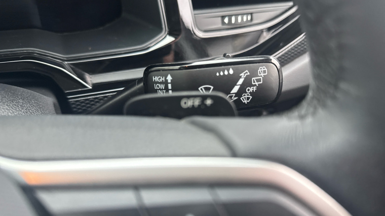 Volkswagen Polo 1.0 TSI Life 5dr DSG Petrol Hatchback